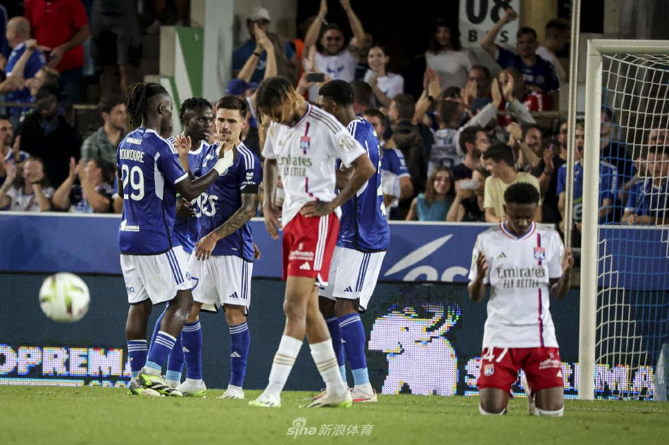 引发球迷们 引发球迷们