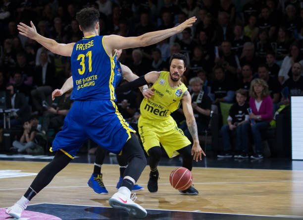 练在战术布 练在战术布